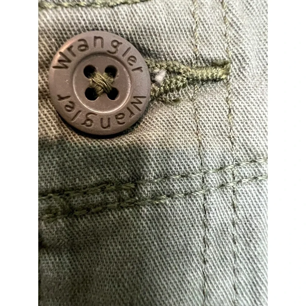 Wrangler Cargo Shorts Men 48 Green Relaxed Fit Natural Waist G6CXWOH Utility G18